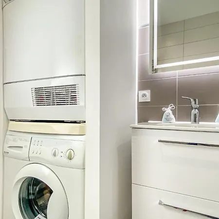 Homey Hakuna - Proche Centre / Balcon Prive / Wifi Gratuit Apartment Annemasse